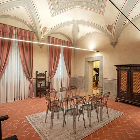 Prestigioso Palazzo Fiorentino Firenze