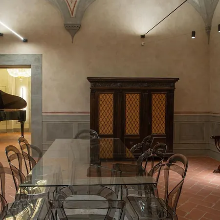 Prestigioso Palazzo Fiorentino Casa vacanze Firenze